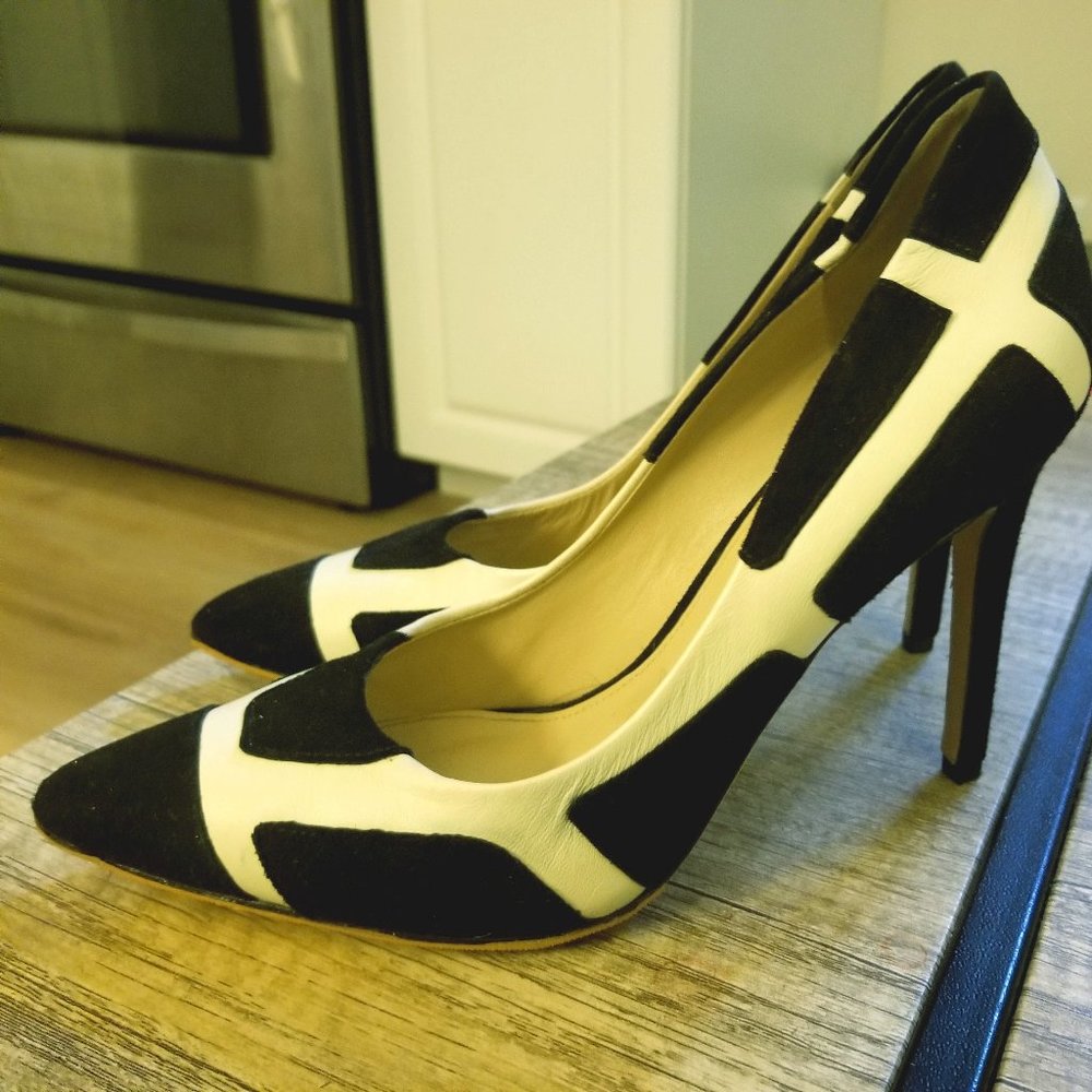 Via Spiga Size 7 Kate Middleton Pump